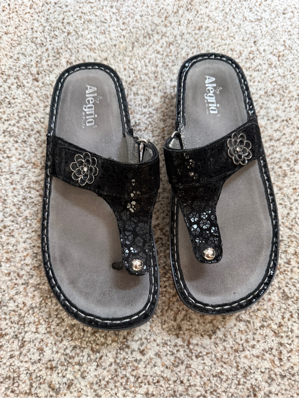 Alegria Women's Black Flip Flops